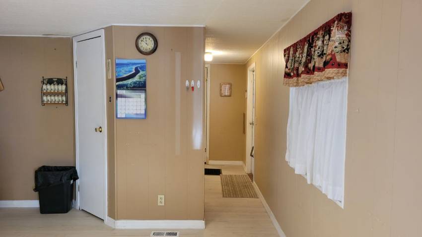65 Juniper Drive East a Dundee, FL Mobile or Manufactured Home for Sale